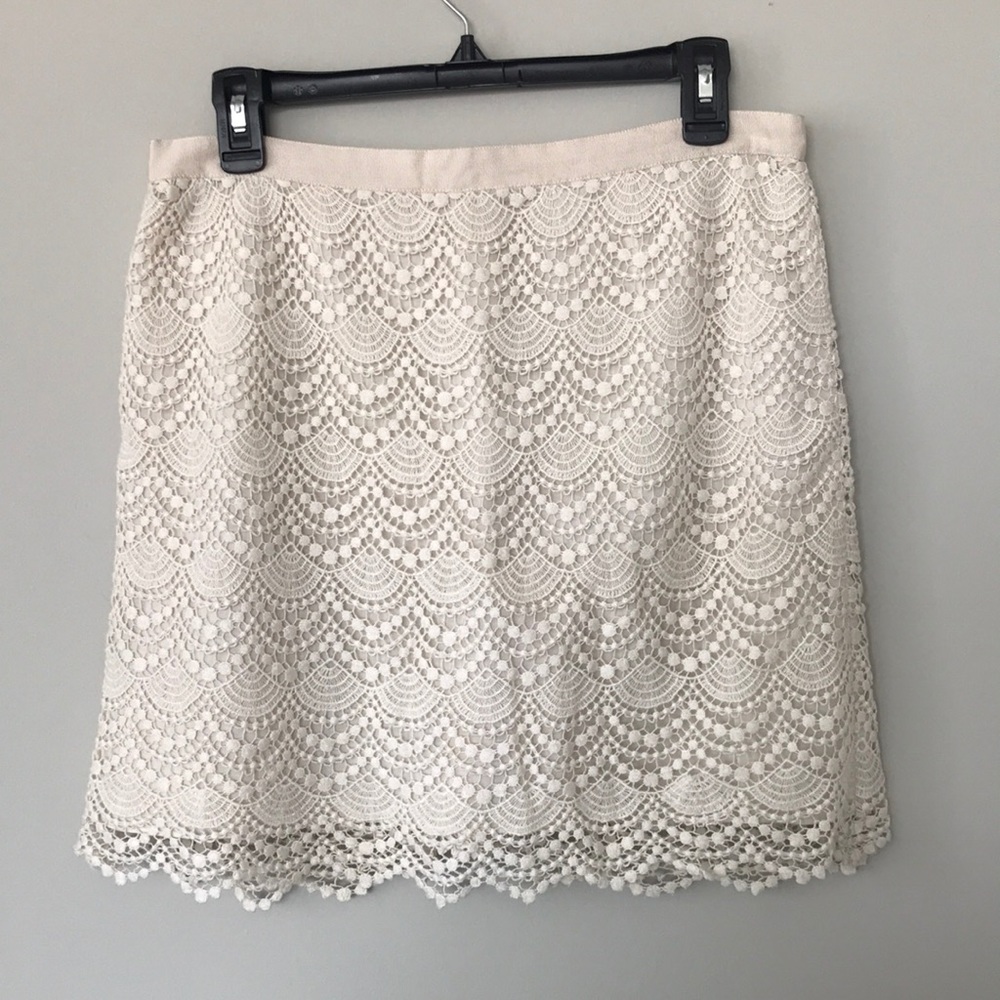 Club Monaco Cream Lace Mini Skirt
